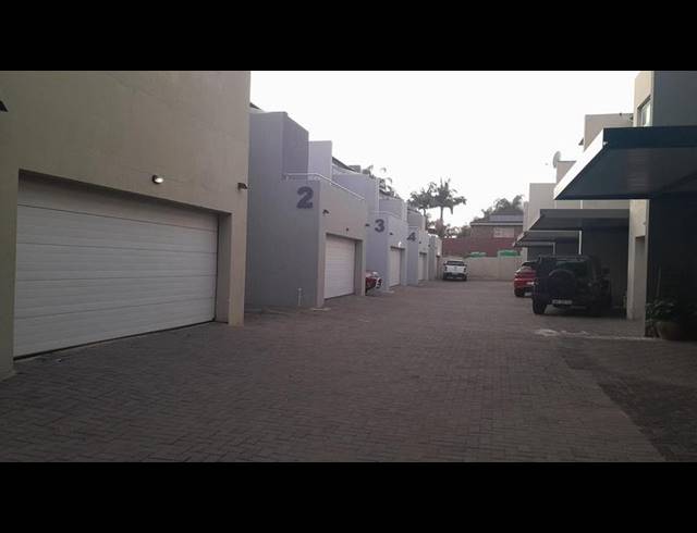 3 BEDROOM TOWNHOUSE FOR SALE IN BENDOR